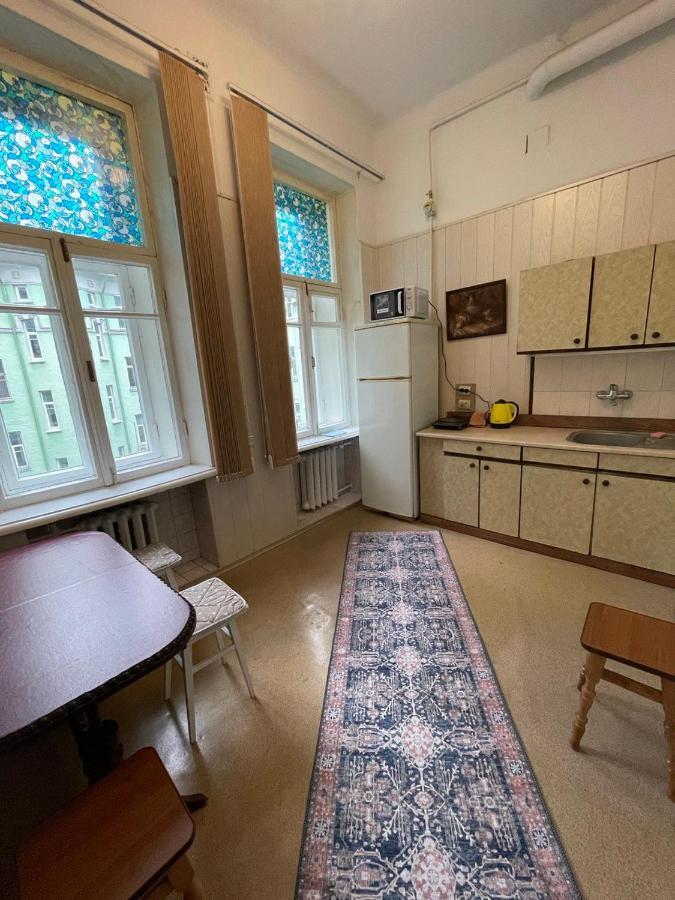 Amazing Tara'S Shevchenko Square Apartment Kyiv Exterior photo
